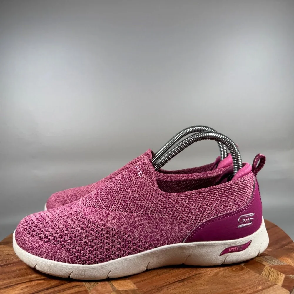 Skechers Arch Fit Women 8 Raspberry Pink Slip On Walking Shoes 104091 RAS